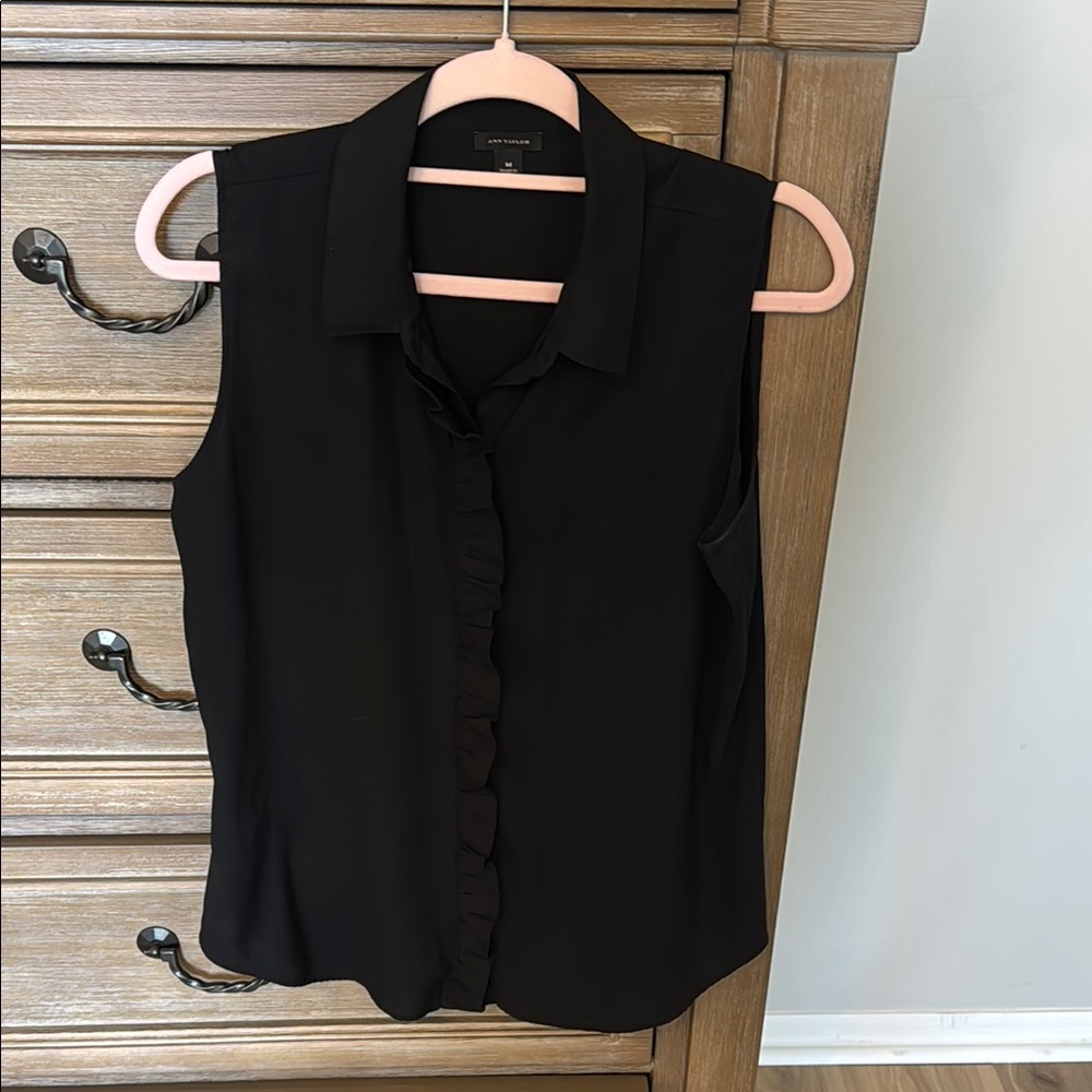 Ann Taylor Black Sleeveless Ruffle Button Down Blouse